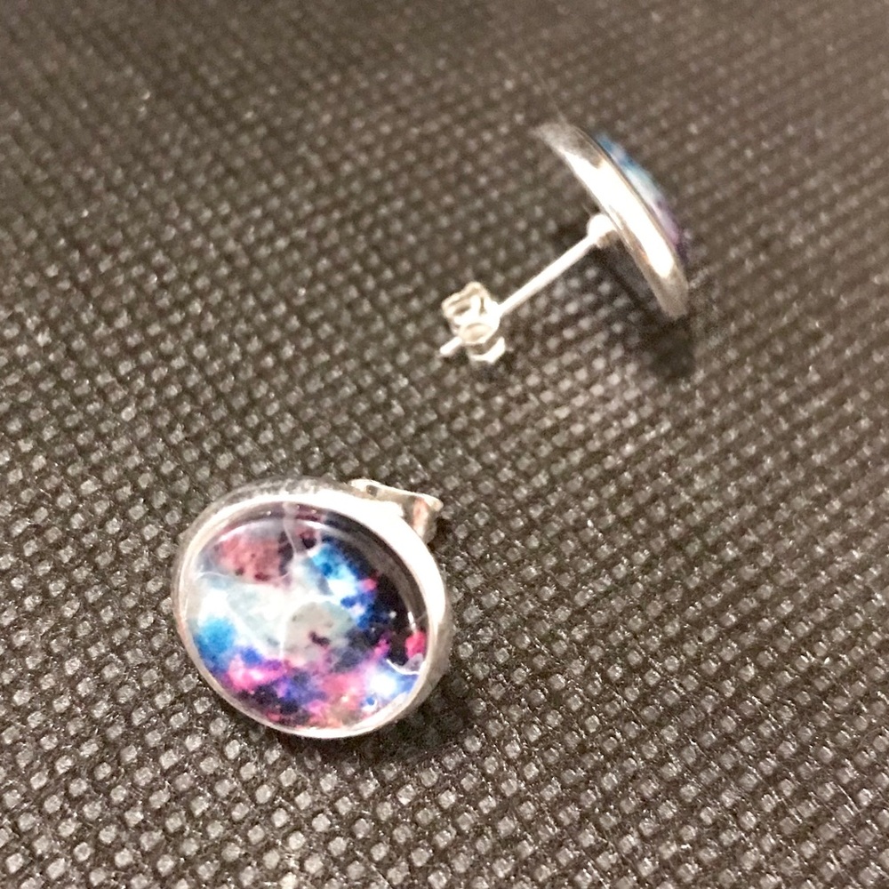 NWT Vibrant Galaxy Circle Earrings - Picture 4 of 8